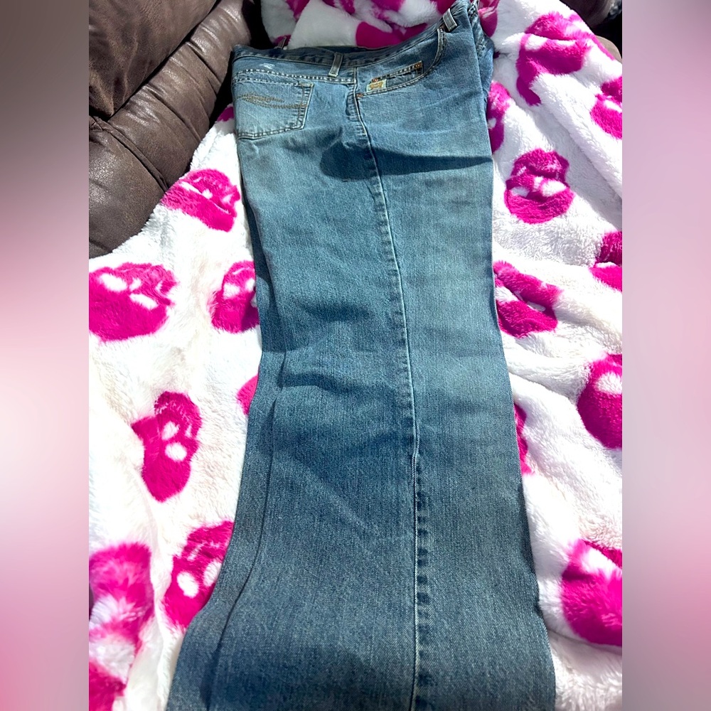 Cinch jeans